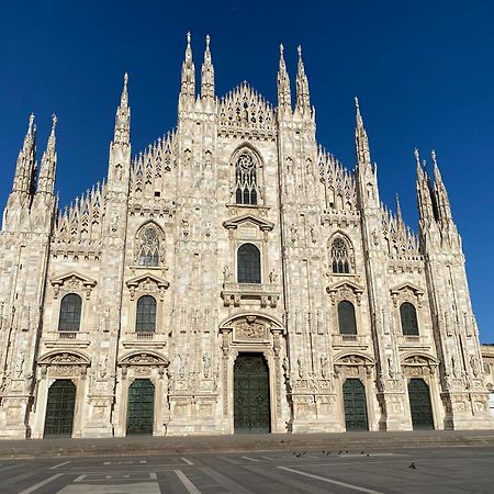 Duomo Intero Appartamento ميلان المظهر الخارجي الصورة