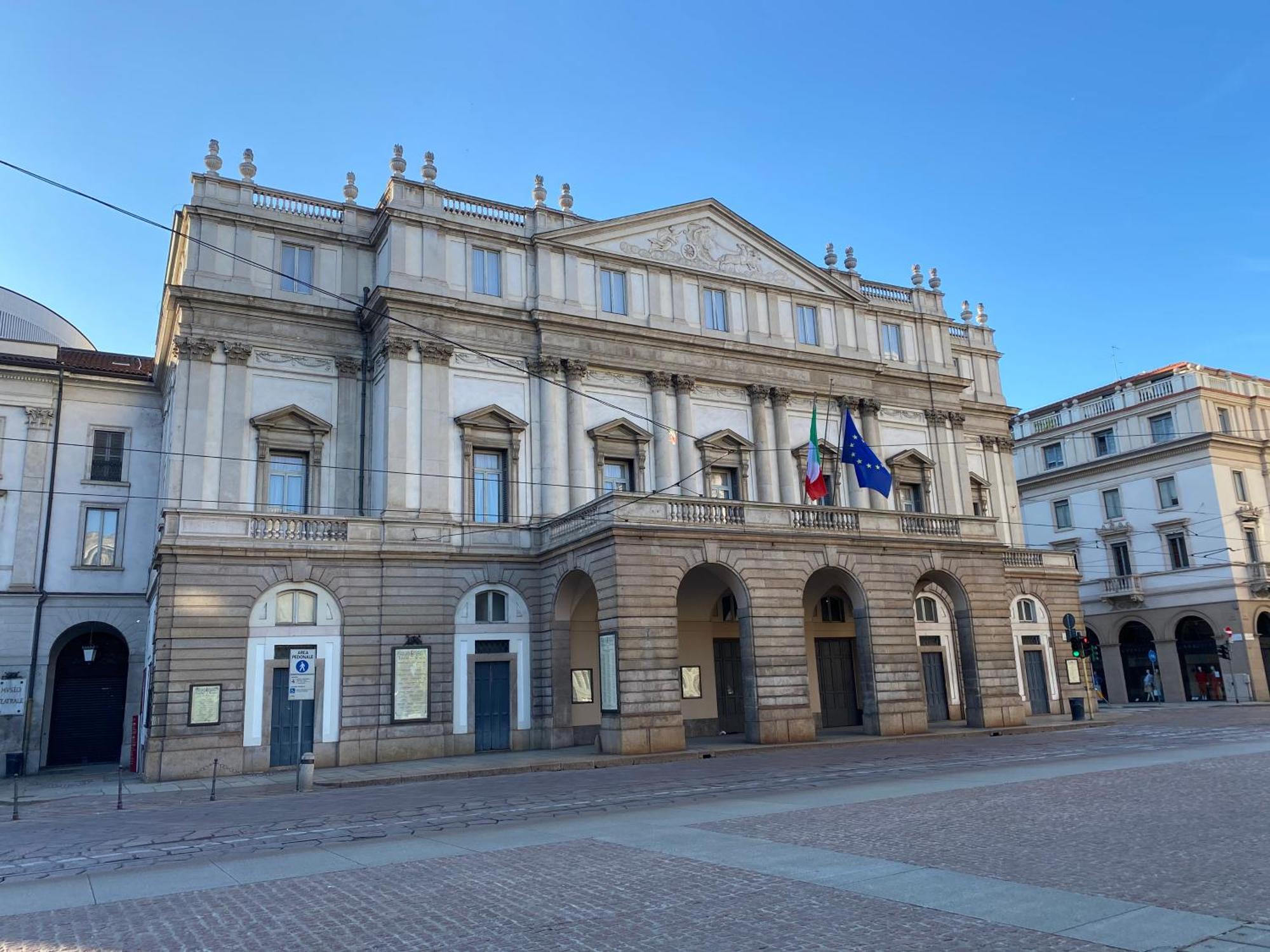 Duomo Intero Appartamento ميلان المظهر الخارجي الصورة